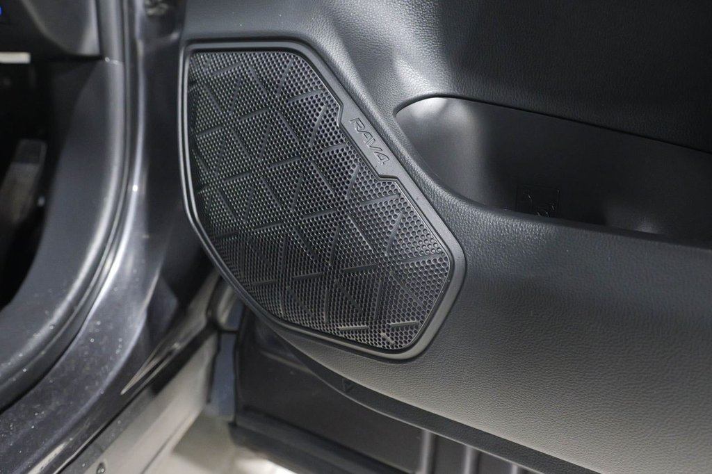 Used Toyota RAV4 2020 for sale - 76416962: Photo 29