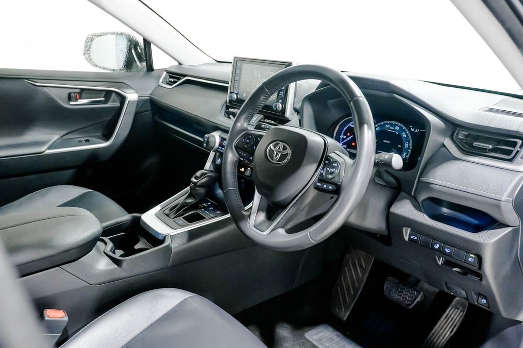 Used Toyota RAV4 2020 for sale - 76416962: Photo 30