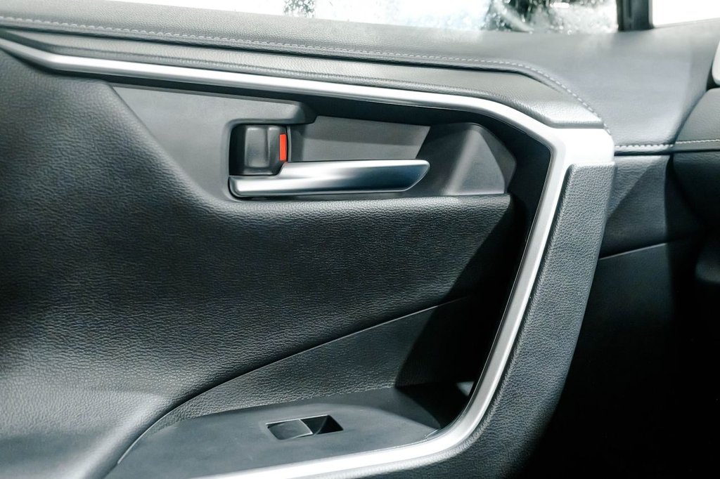 Used Toyota RAV4 2020 for sale - 76416962: Photo 43