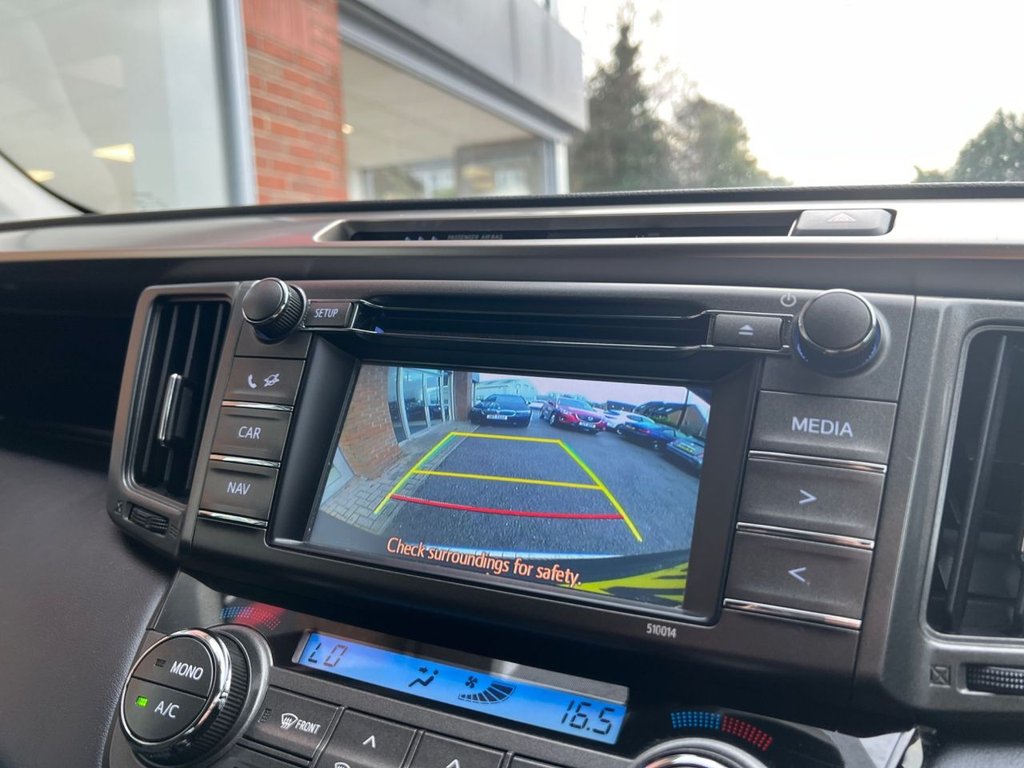 Used Toyota RAV4 2015 for sale - 76798122: Photo 15