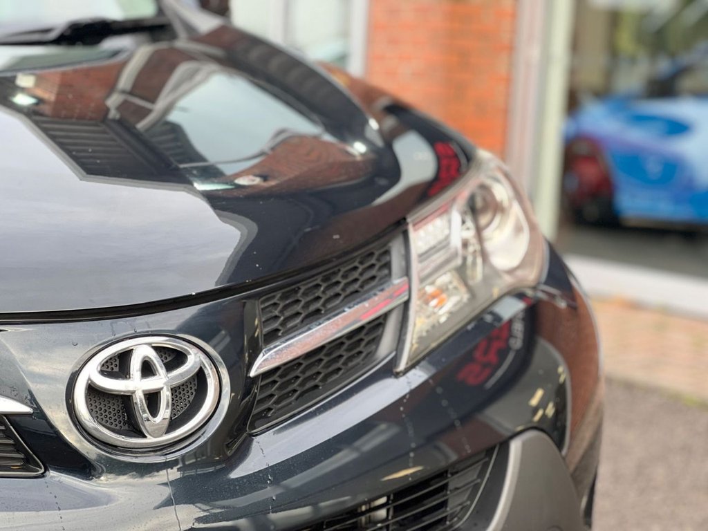 Used Toyota RAV4 2015 for sale - 76798122: Photo 20