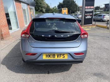 Used Volvo V40 2018 for sale - 79022772: Photo