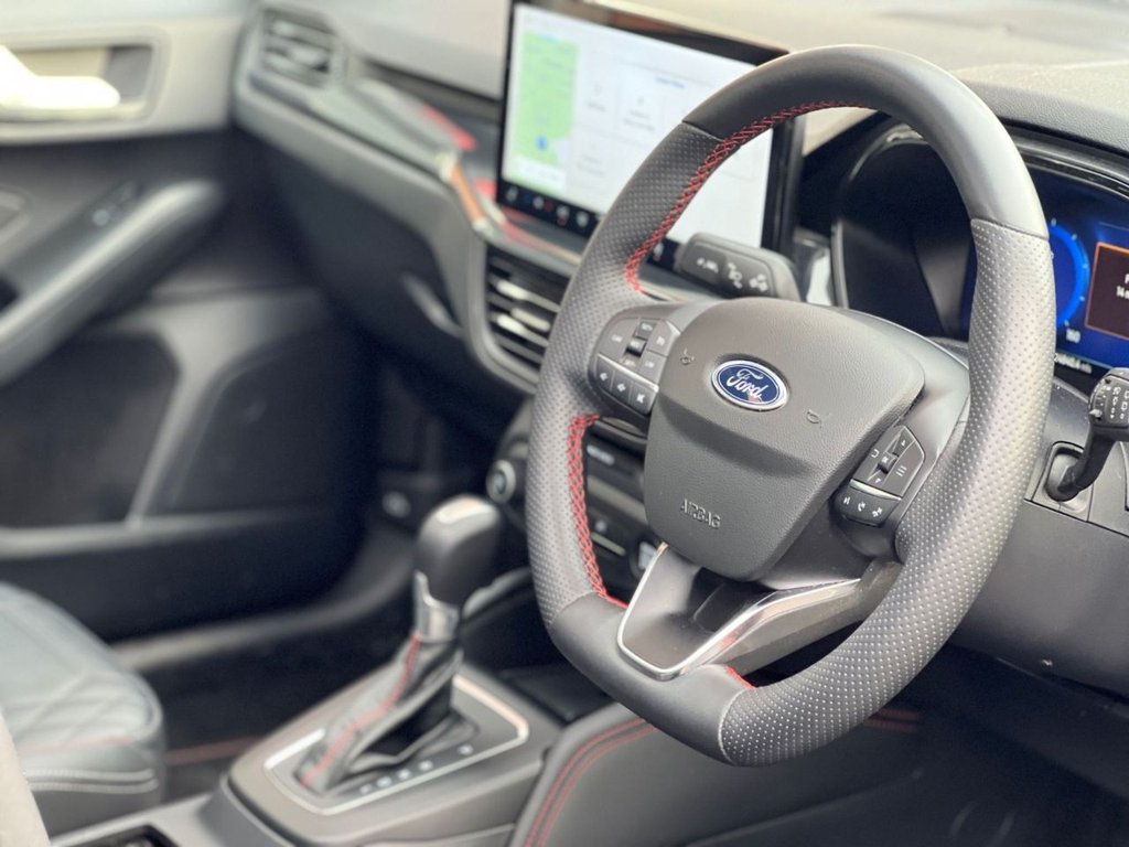 Used Ford Focus 2023 for sale - 76798042: Photo 10