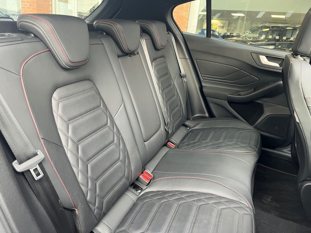 Used Ford Focus 2023 for sale - 76798042: Photo 13