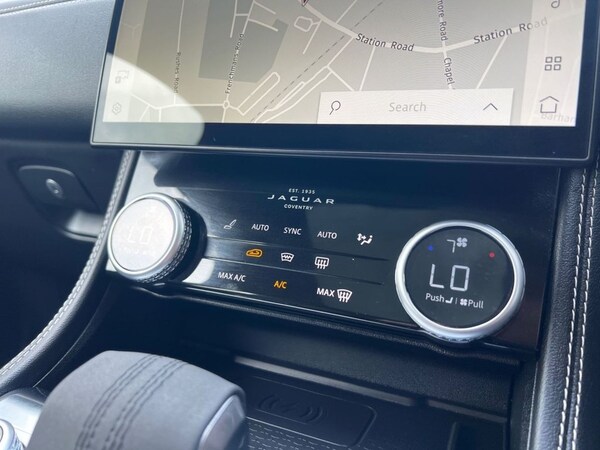 Used Jaguar F-Pace 2023 for sale - 76132195: Photo 21