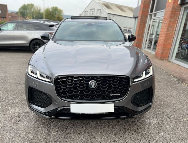 Used Jaguar F-Pace 2023 for sale - 76132195: Photo 9