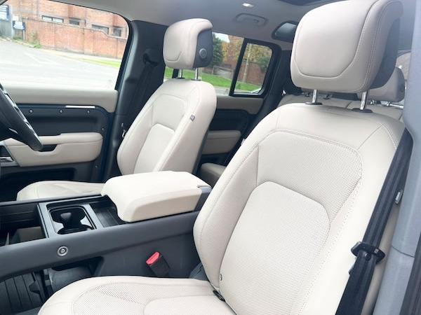 Used Land Rover Defender 2023 for sale - 76081244: Photo 14