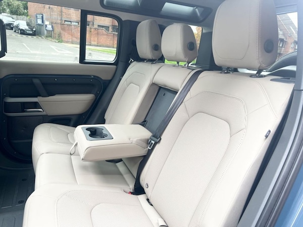 Used Land Rover Defender 2023 for sale - 76081244: Photo 16