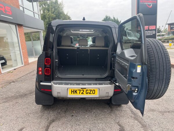 Used Land Rover Defender 2023 for sale - 76081244: Photo 24