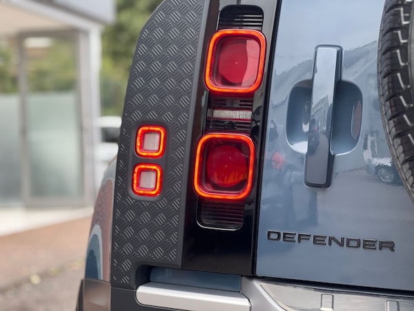 Used Land Rover Defender 2023 for sale - 76081244: Photo 27