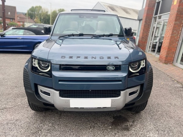 Used Land Rover Defender 2023 for sale - 76081244: Photo 9