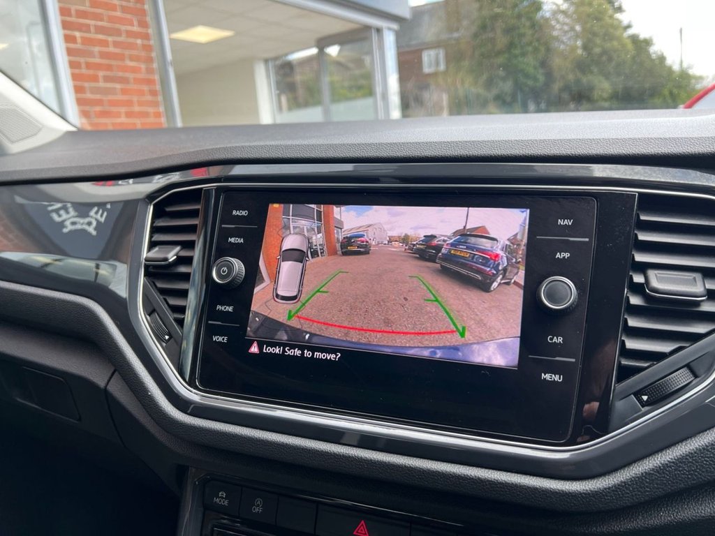 Used Volkswagen T-Roc 2018 for sale - 78110237: Photo 14