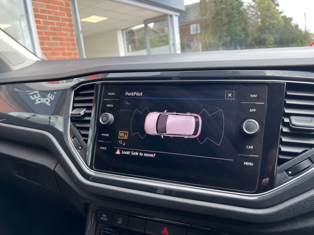 Used Volkswagen T-Roc 2018 for sale - 78110237: Photo 16