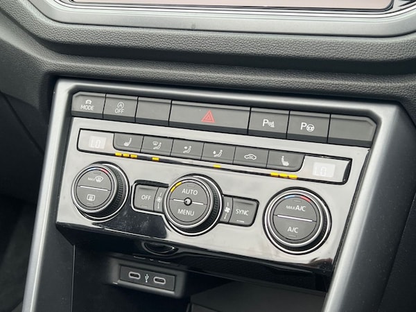 Used Volkswagen T-Roc 2021 for sale - 76081014: Photo 26
