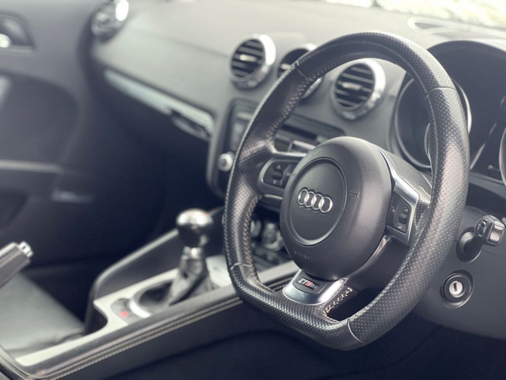 Used Audi TT 2010 for sale - 76454443: Photo 10