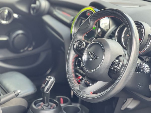 Used MINI Hatch 2020 for sale - 76235306: Photo 10