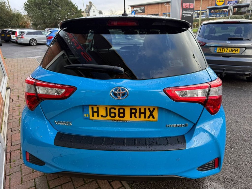 Used Toyota Yaris 2019 for sale - 77383529: Photo 2