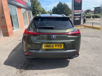 Used Lexus UX 2019 for sale - 79129410: Photo