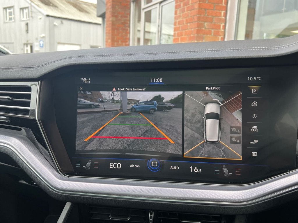 Used Volkswagen Touareg 2023 for sale - 77820538: Photo 10