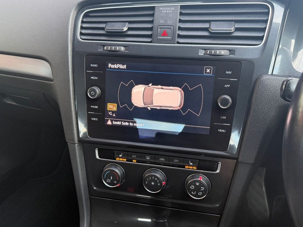 Used Volkswagen Golf 2018 for sale - 77342014: Photo 24