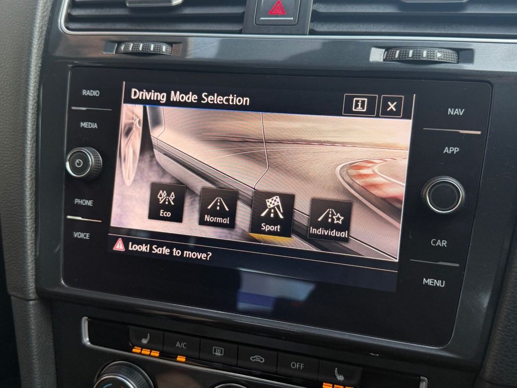 Used Volkswagen Golf 2018 for sale - 77342014: Photo 27