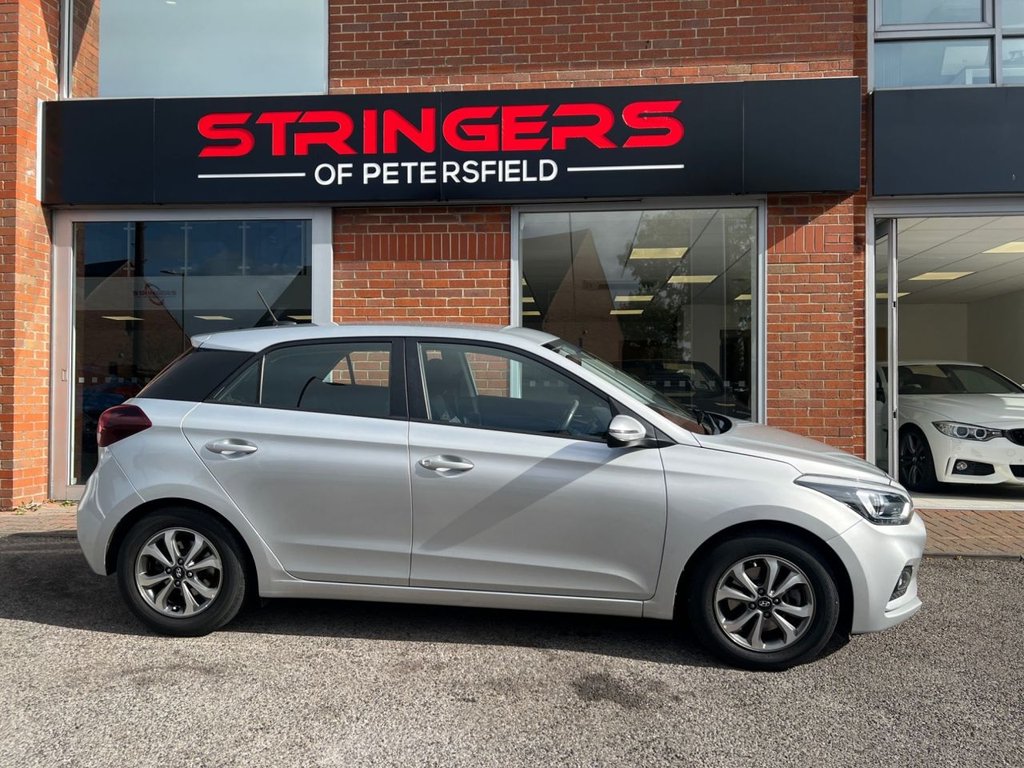 Used Hyundai i20 2019 for sale - 76148065: Photo 1