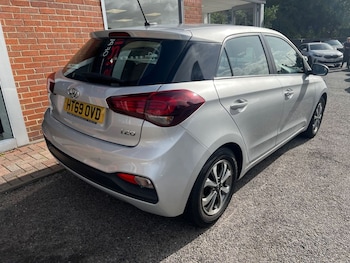 Used Hyundai i20 2019 for sale - 76148065: Photo 3