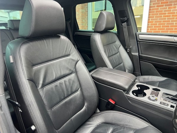 Used Volkswagen Touareg 2016 for sale - 76132525: Photo 11