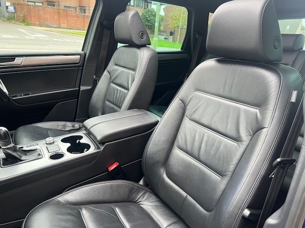 Used Volkswagen Touareg 2016 for sale - 76132525: Photo 13