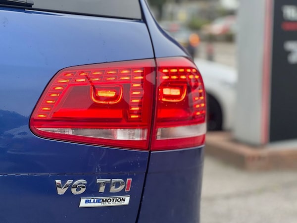 Used Volkswagen Touareg 2016 for sale - 76132525: Photo 26