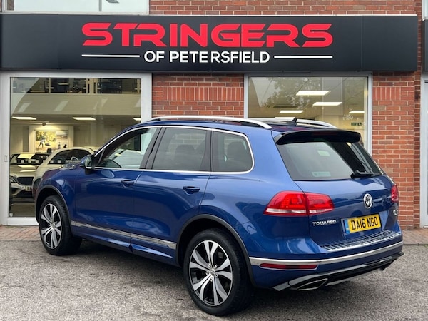 Used Volkswagen Touareg 2016 for sale - 76132525: Photo 2
