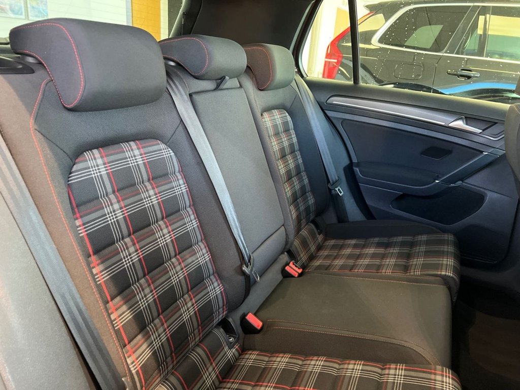 Used Volkswagen Golf 2017 for sale - 76868175: Photo 13