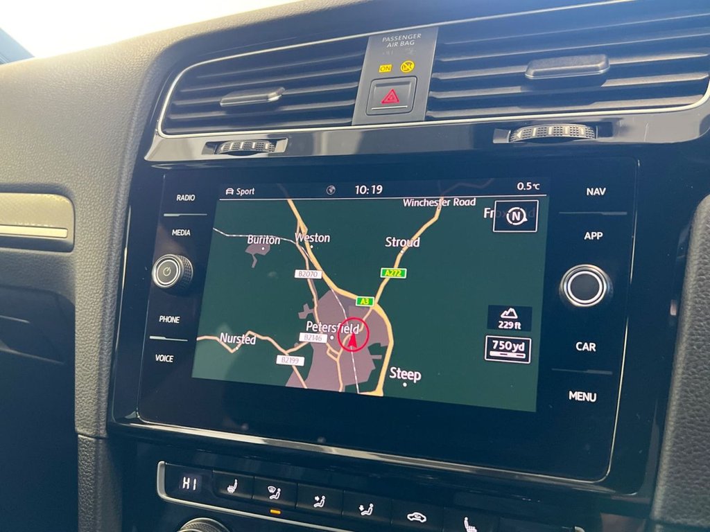 Used Volkswagen Golf 2017 for sale - 76868175: Photo 16