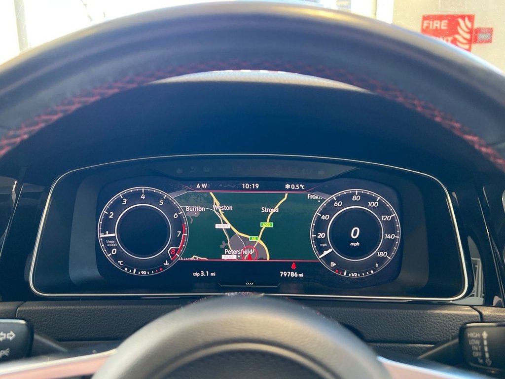 Used Volkswagen Golf 2017 for sale - 76868175: Photo 22