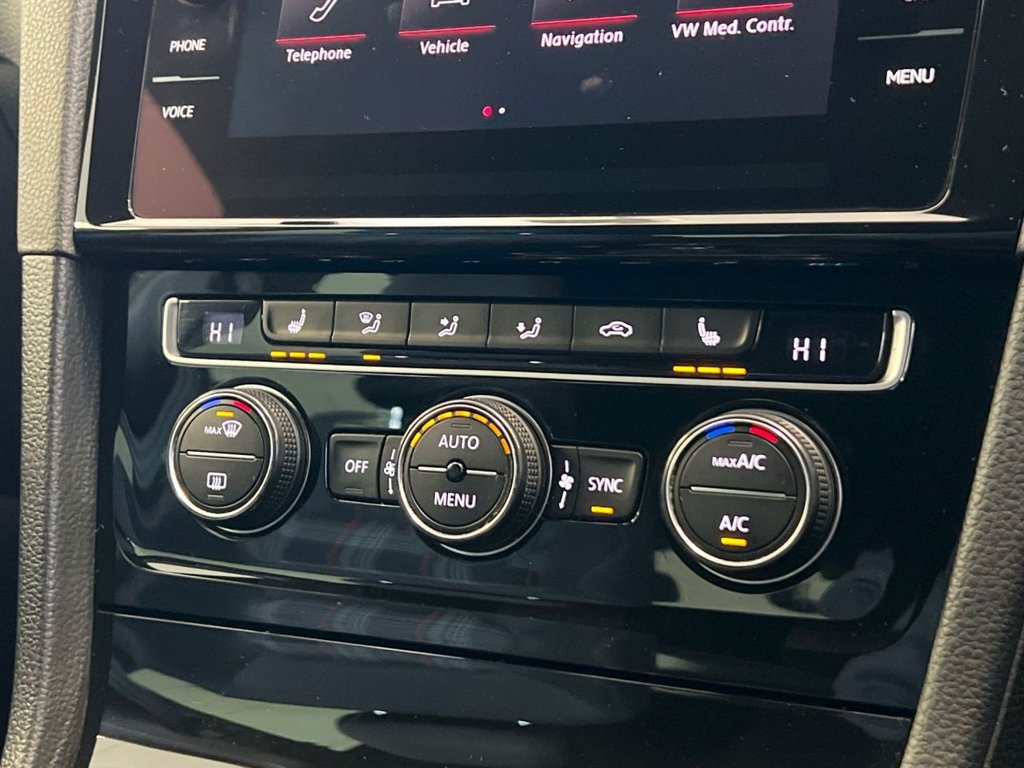 Used Volkswagen Golf 2017 for sale - 76868175: Photo 23