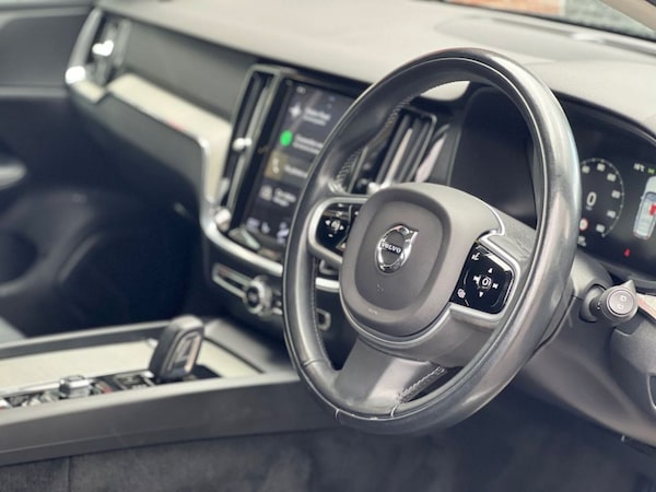 Used Volvo V60 2021 for sale - 76235270: Photo 10