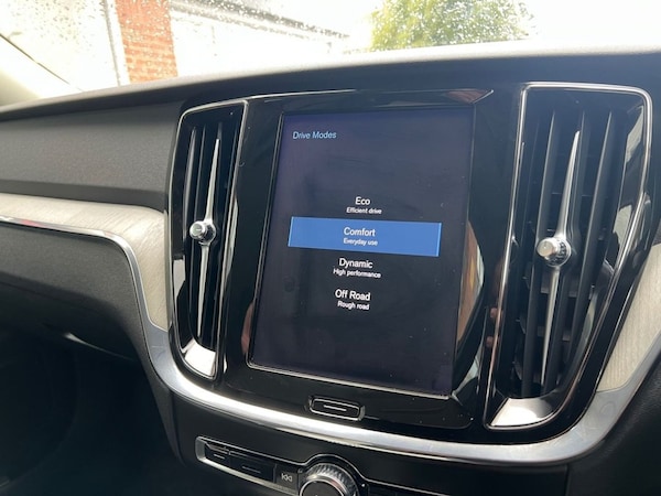 Used Volvo V60 2021 for sale - 76235270: Photo 21
