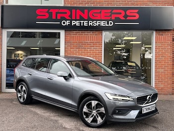 Used Volvo V60 2021 for sale - 76235270: Photo 3