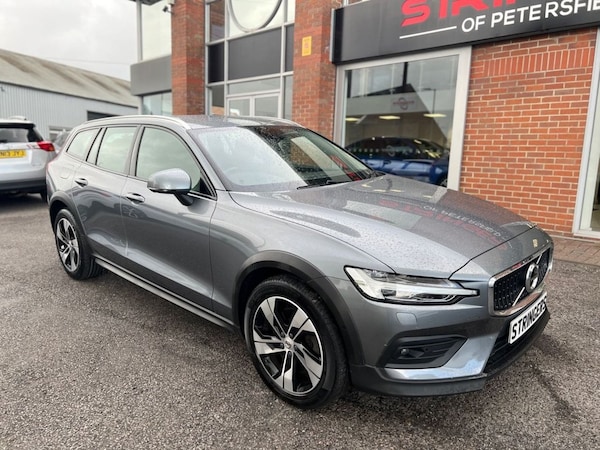 Used Volvo V60 2021 for sale - 76235270: Photo 8
