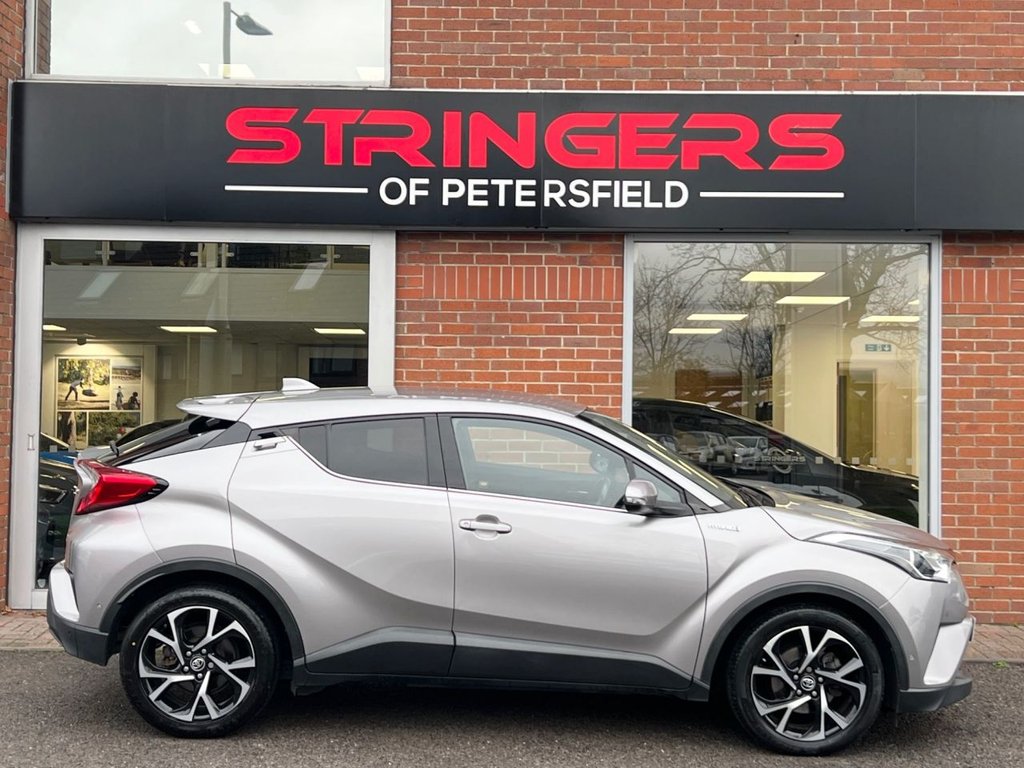 Used Toyota C-HR 2018 for sale - 76797721: Photo 3