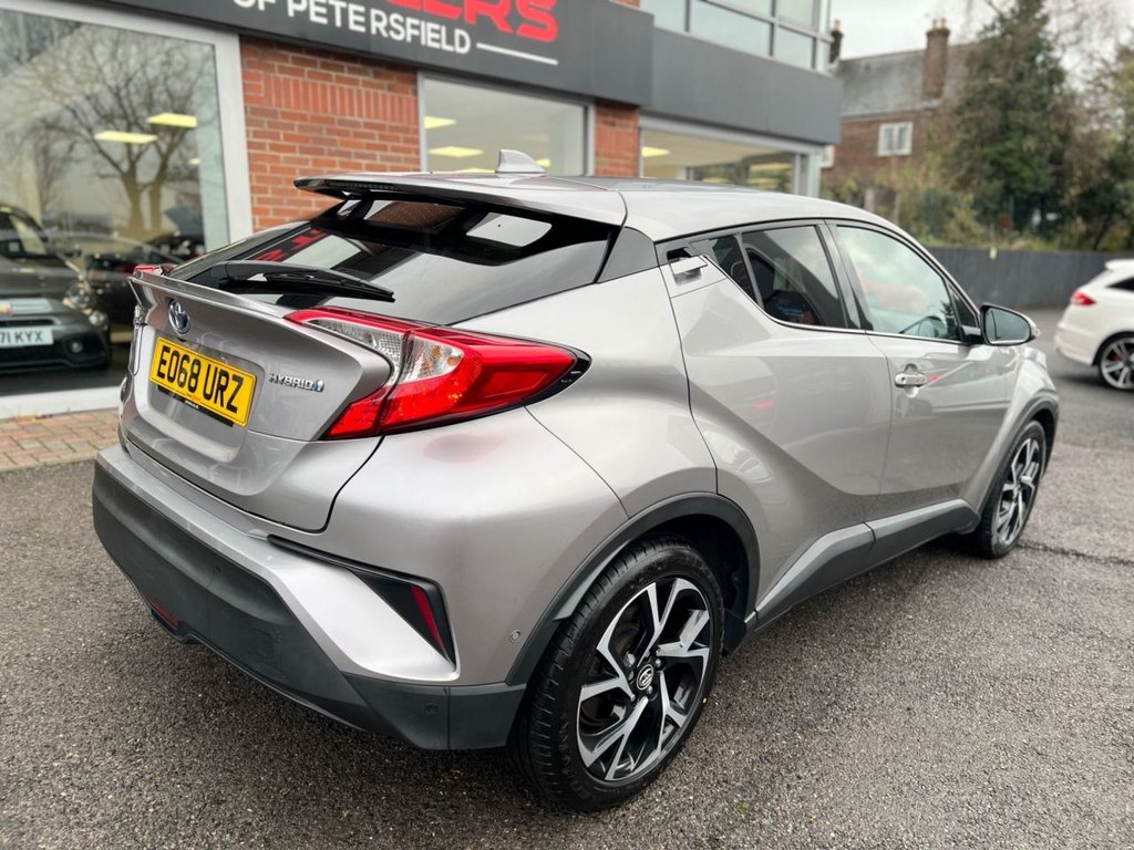 Used Toyota C-HR 2018 for sale - 76797721: Photo 7