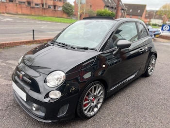Used Abarth 595 2016 for sale - 76454151: Photo