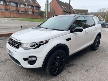 Used Land Rover Discovery Sport 2018 for sale - 77850020: Photo