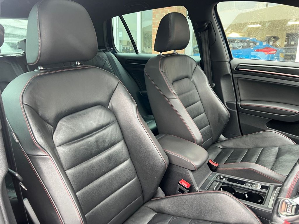 Used Volkswagen Golf 2014 for sale - 76618024: Photo 12