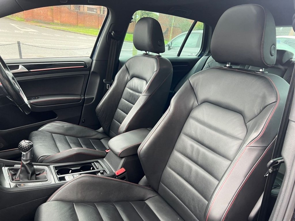 Used Volkswagen Golf 2014 for sale - 76618024: Photo 14