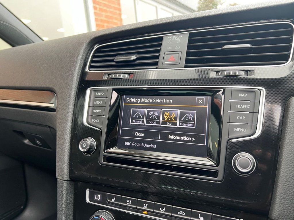 Used Volkswagen Golf 2014 for sale - 76618024: Photo 18