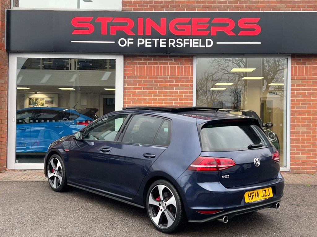 Used Volkswagen Golf 2014 for sale - 76618024: Photo 3