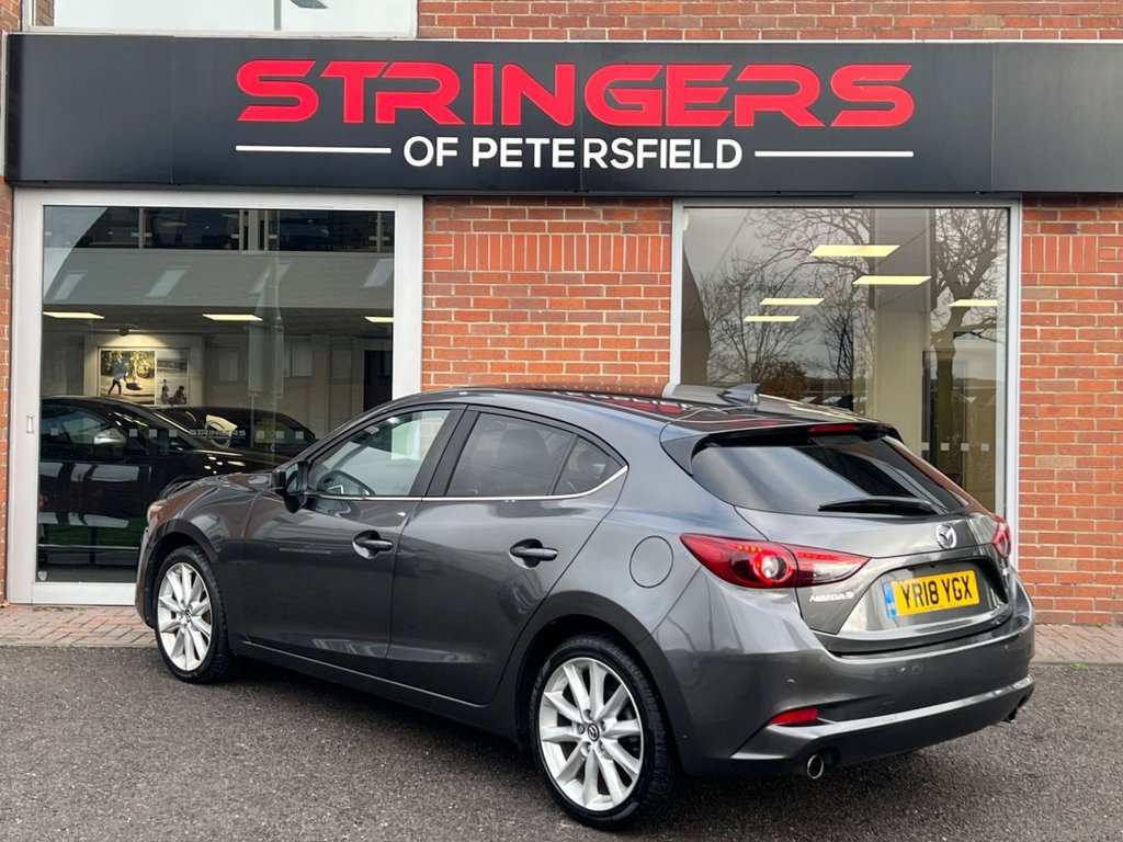 Used Mazda Mazda3 2018 for sale - 76798121: Photo 2