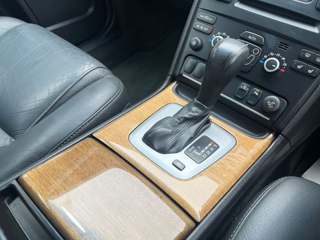 Used Volvo XC90 2007 for sale - 76509621: Photo 20