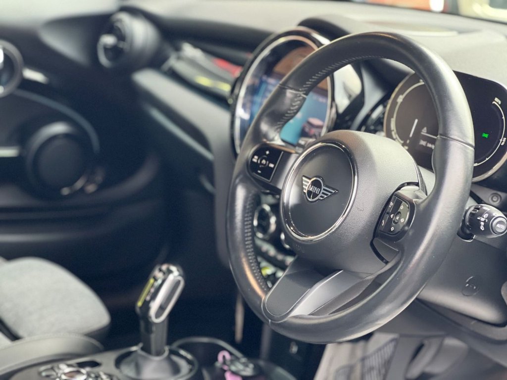 Used MINI Electric Hatch 2021 for sale - 76797709: Photo 10